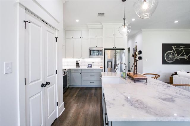 2305 Camelia Nicole Drive, Lake Charles, LA 70605