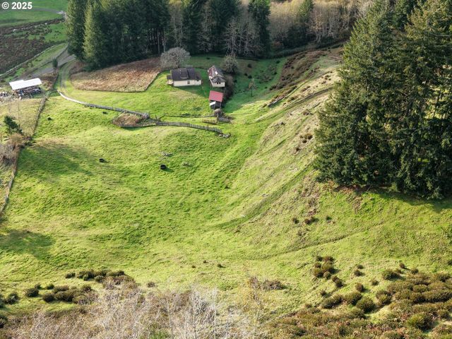 96312 SHUTTERS CREEK Ln, North Bend, OR 97459