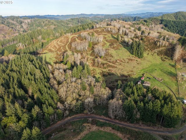 96312 SHUTTERS CREEK Ln, North Bend, OR 97459