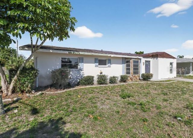 462 RIDGEWOOD STREET NW, Port Charlotte, FL 33952