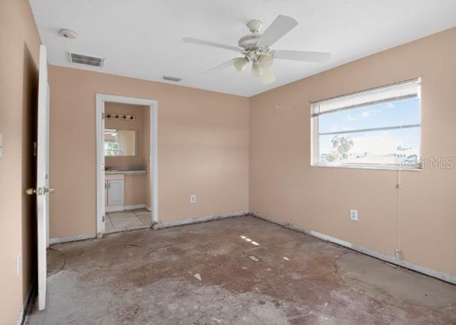 462 RIDGEWOOD STREET NW, Port Charlotte, FL 33952