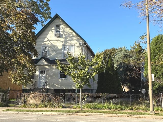 1723 Emerson Street 1, Evanston, IL 60201