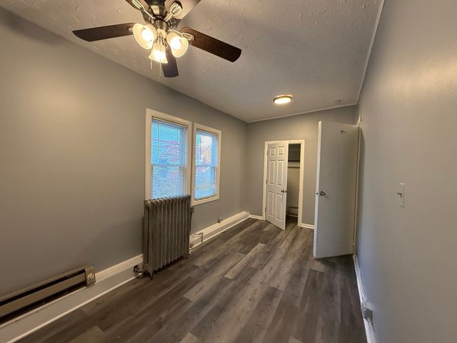 1723 Emerson Street 1, Evanston, IL 60201