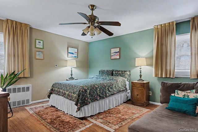 24 Cedar Road, Westbury, NY 11590