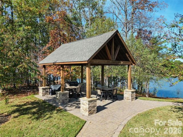 108 Helm Lane, Mooresville, NC 28117
