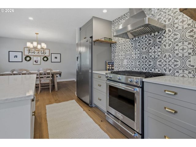 12836 Sw THUNDERHEAD Way, Beaverton, OR 97008