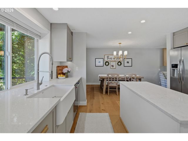 12836 Sw THUNDERHEAD Way, Beaverton, OR 97008