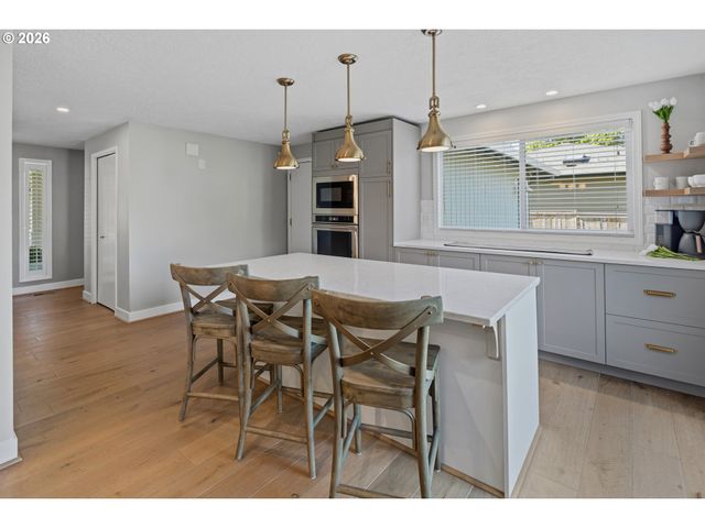12836 Sw THUNDERHEAD Way, Beaverton, OR 97008