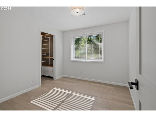 12836 Sw THUNDERHEAD Way, Beaverton, OR 97008