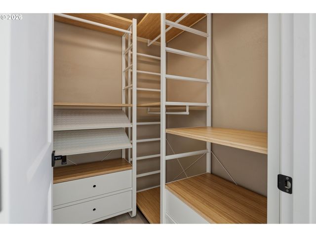 12836 Sw THUNDERHEAD Way, Beaverton, OR 97008