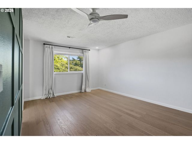 12836 Sw THUNDERHEAD Way, Beaverton, OR 97008