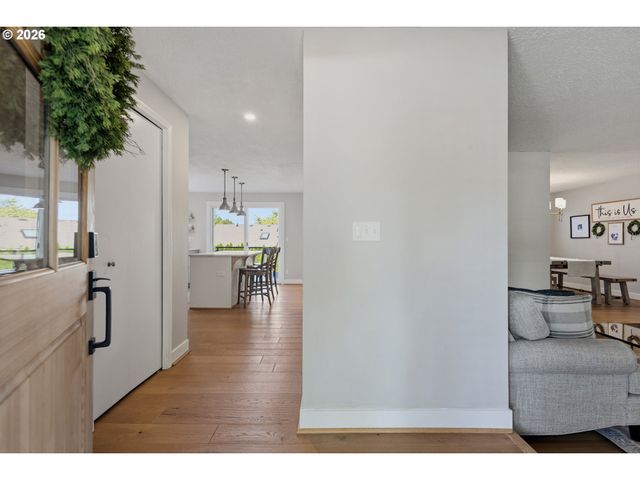 12836 Sw THUNDERHEAD Way, Beaverton, OR 97008