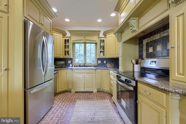 1921 MILLERSVILLE PIKE, Lancaster, PA 17603