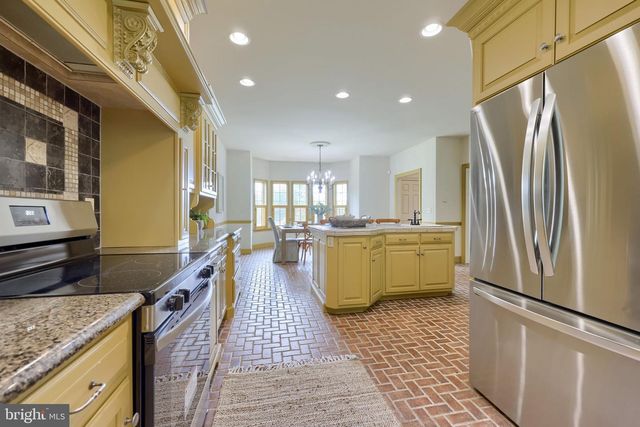 1921 MILLERSVILLE PIKE, Lancaster, PA 17603