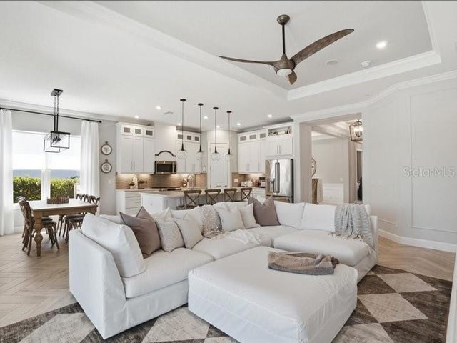 6243 PLATEAU COURT, Sarasota, FL 34243