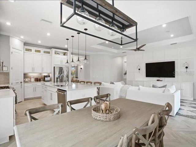 6243 PLATEAU COURT, Sarasota, FL 34243