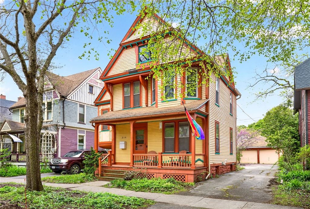 216 Linden St, Rochester, NY 14620