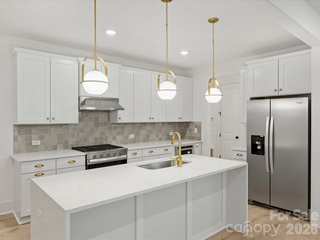 1125 E 35th Street, Charlotte, NC 28205