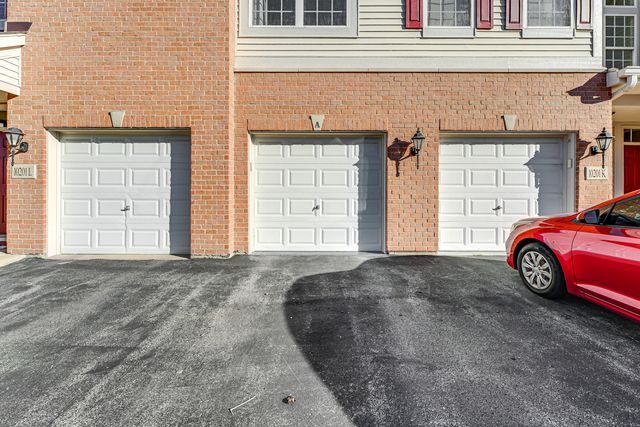 10201 Camden Lane A, Bridgeview, IL 60455