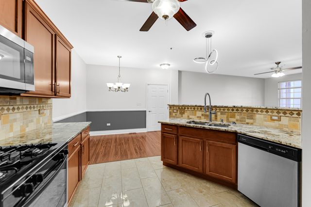 10201 Camden Lane A, Bridgeview, IL 60455