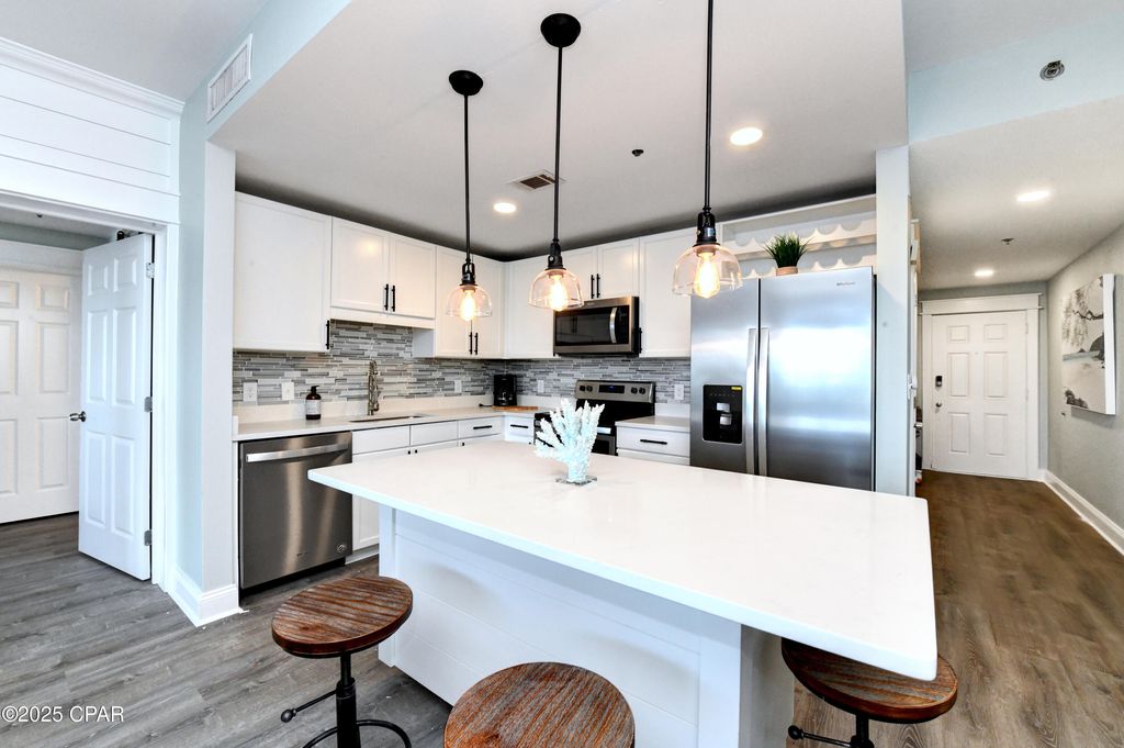 Image 10 of property listing at 9860 S Thomas Drive 209, Panama City Beach, FL 32408
