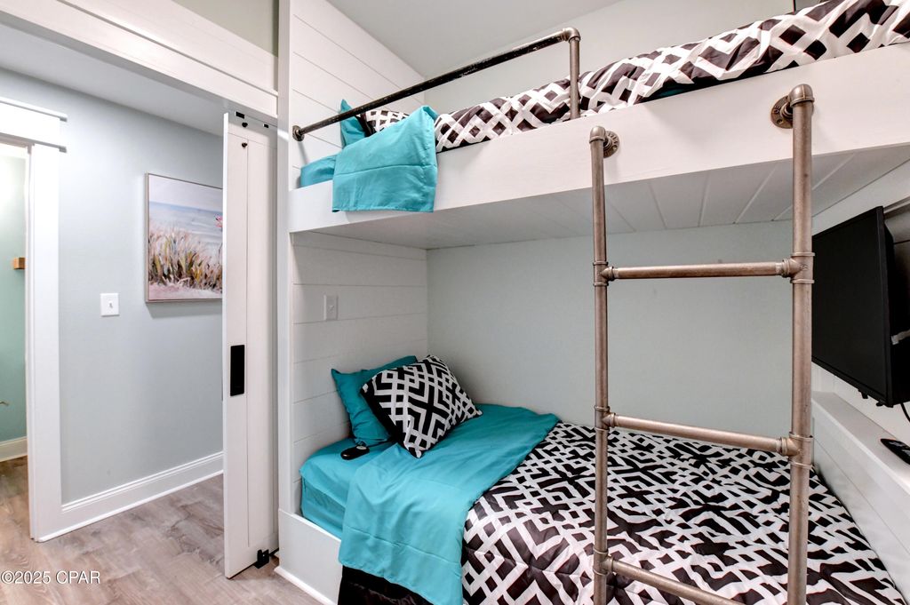 Image 20 of property listing at 9860 S Thomas Drive 209, Panama City Beach, FL 32408