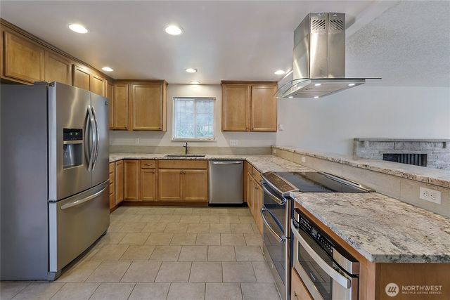 2426 155th Street Ct E, Tacoma, WA 98445