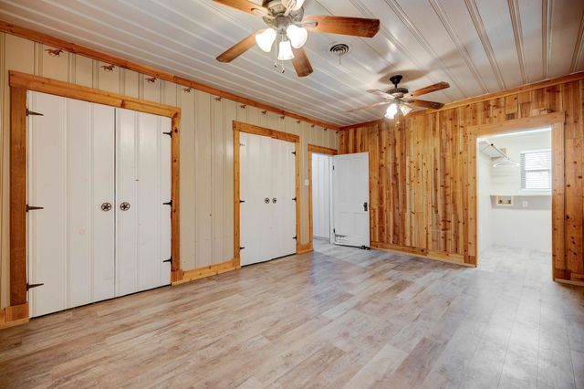 7201 Plover Circle, Fort Worth, TX 76135