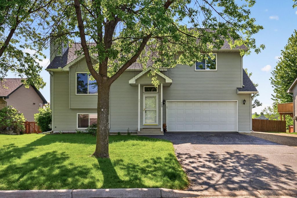 723 Florida Street SW, Lonsdale, MN 55046