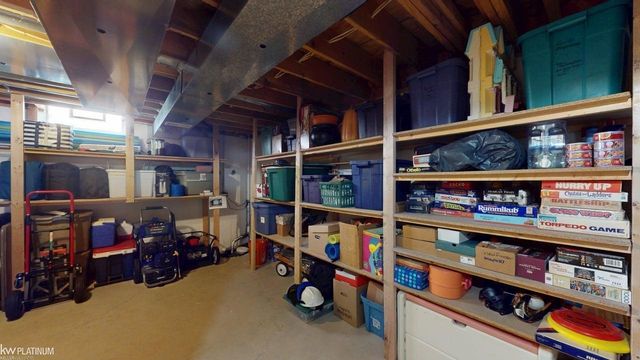 35392 St Clair Drive, New Baltimore, MI 48047