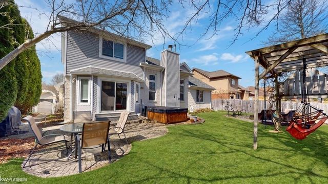 35392 St Clair Drive, New Baltimore, MI 48047