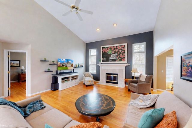 35392 St Clair Drive, New Baltimore, MI 48047