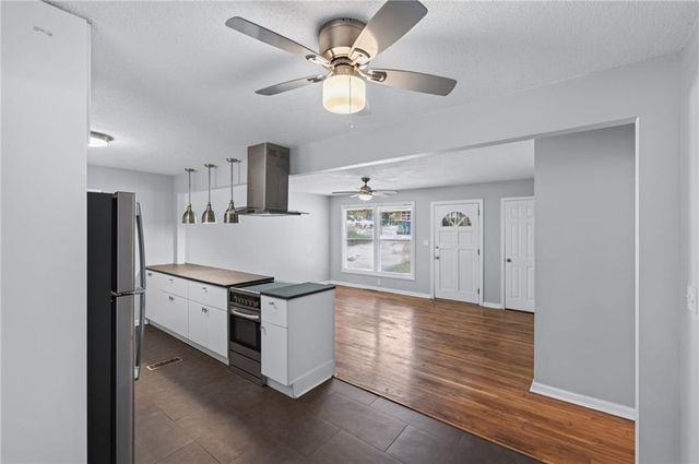 109 Ruzelle Drive SE, Atlanta, GA 30354