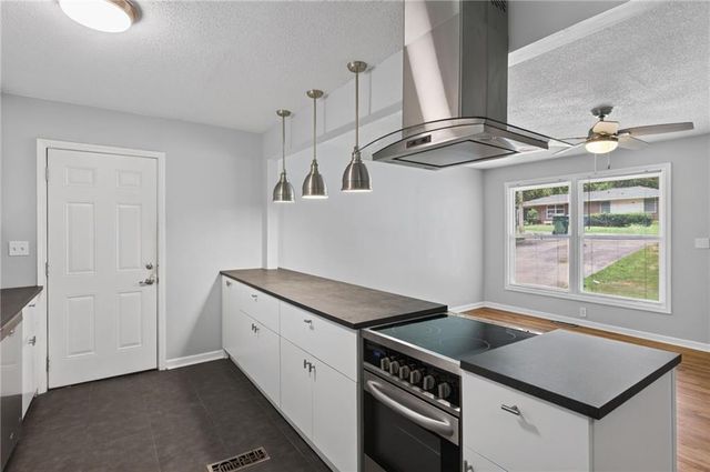 109 Ruzelle Drive SE, Atlanta, GA 30354