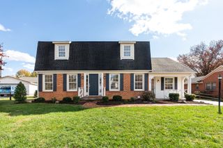 112 COUNTRY LODGE RD, Waynesboro, VA 22980