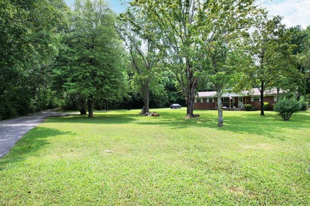 6024 Hixson Pike, Hixson, TN 37343