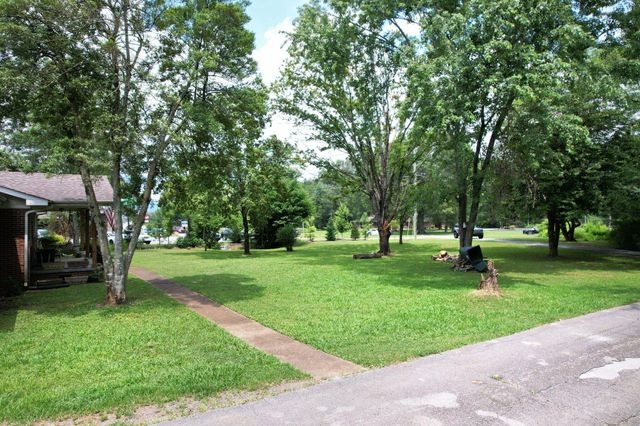 6024 Hixson Pike, Hixson, TN 37343