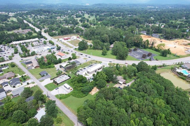 6024 Hixson Pike, Hixson, TN 37343