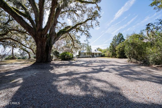 208 Bull Point Drive, Seabrook, SC 29940