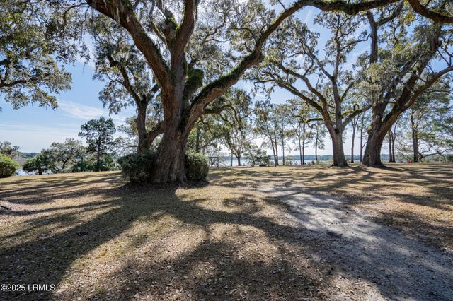 208 Bull Point Drive, Seabrook, SC 29940
