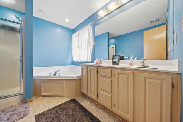 10602 W Hayden St, Wichita, KS 67209