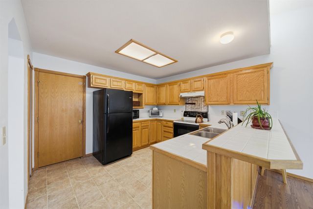 10602 W Hayden St, Wichita, KS 67209