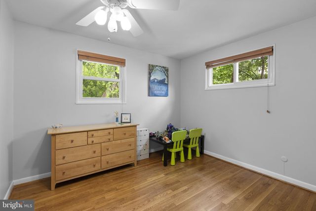 11111 SCHUYLKILL RD, Rockville, MD 20852