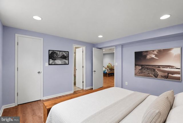 11111 SCHUYLKILL RD, Rockville, MD 20852