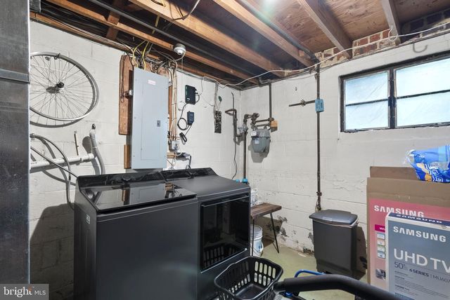11111 SCHUYLKILL RD, Rockville, MD 20852