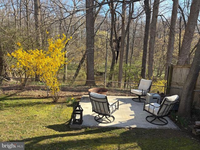 11111 SCHUYLKILL RD, Rockville, MD 20852