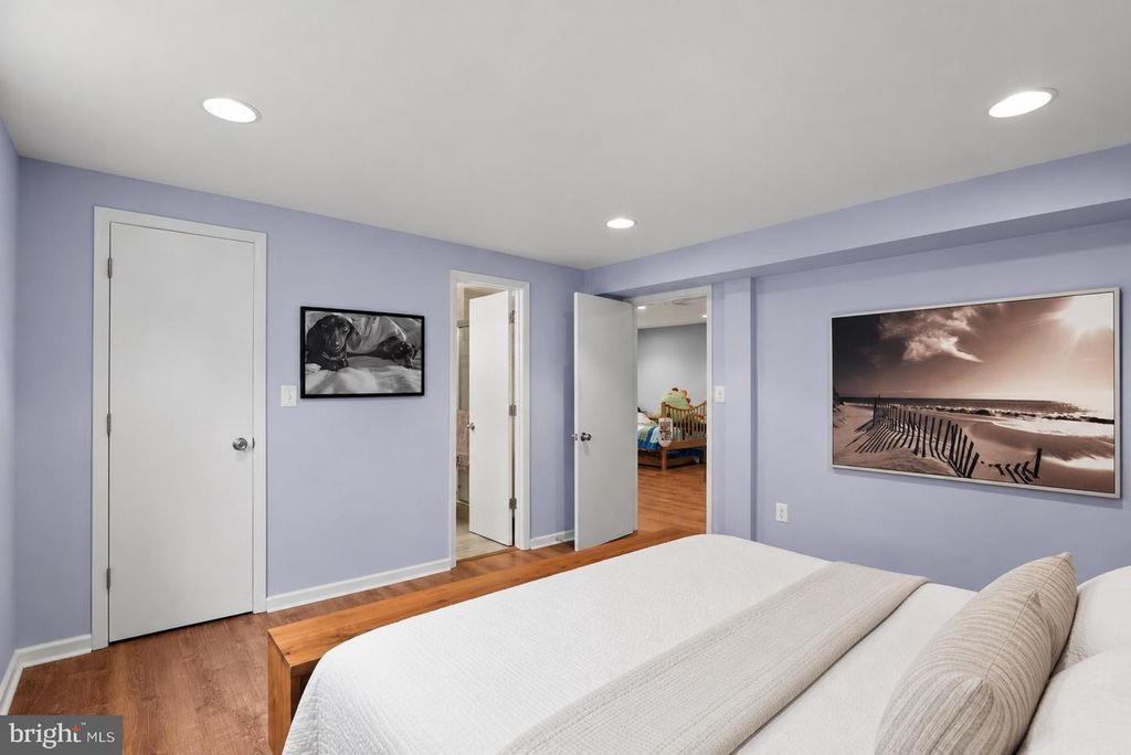 Image 21 of property listing at 11111 SCHUYLKILL RD, Rockville, MD 20852