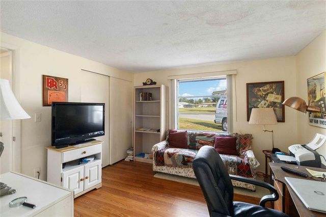 577 CIRCLEWOOD DRIVE X7, Venice, FL 34293