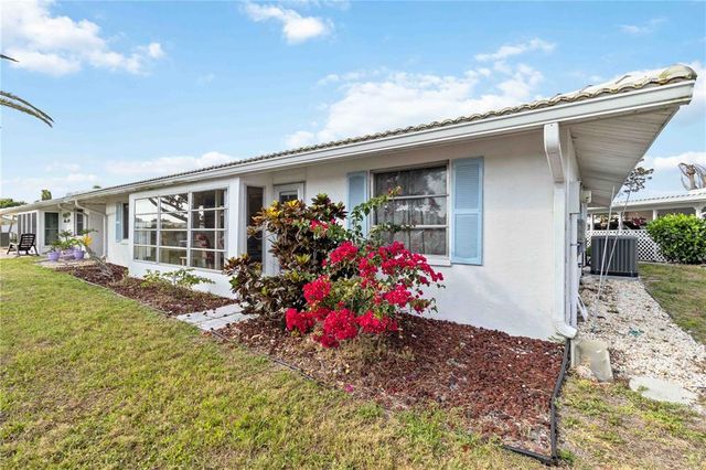 577 CIRCLEWOOD DRIVE X7, Venice, FL 34293