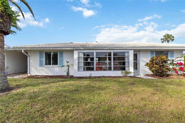 577 CIRCLEWOOD DRIVE X7, Venice, FL 34293